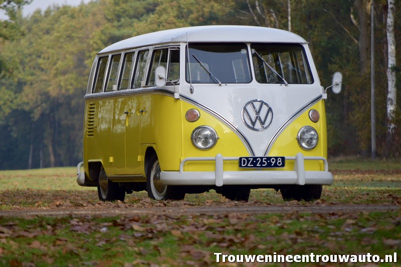 gele VW T1 bus