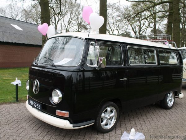 zwarte T2a VW bus